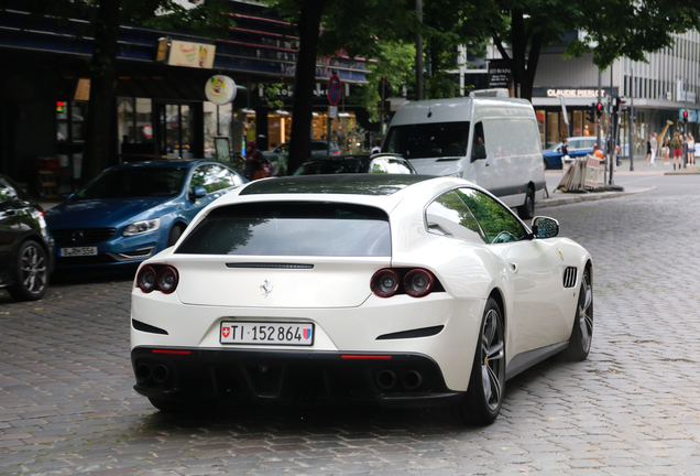 Ferrari GTC4Lusso