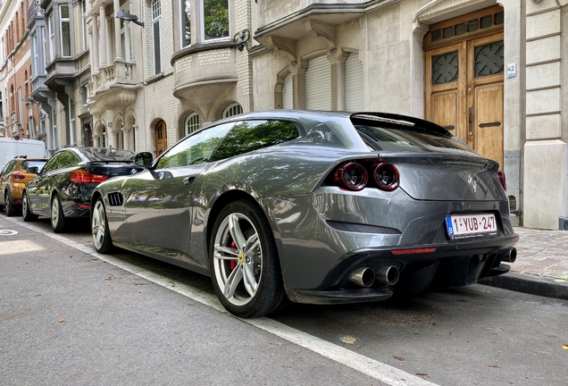 Ferrari GTC4Lusso