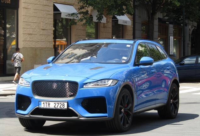 Jaguar F-PACE SVR