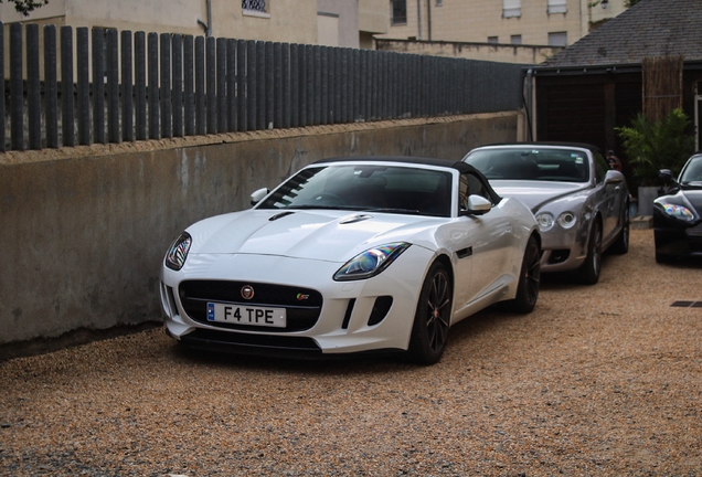 Jaguar F-TYPE S Convertible