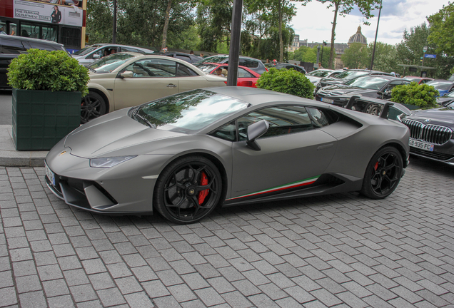 Lamborghini Huracán LP640-4 Performante