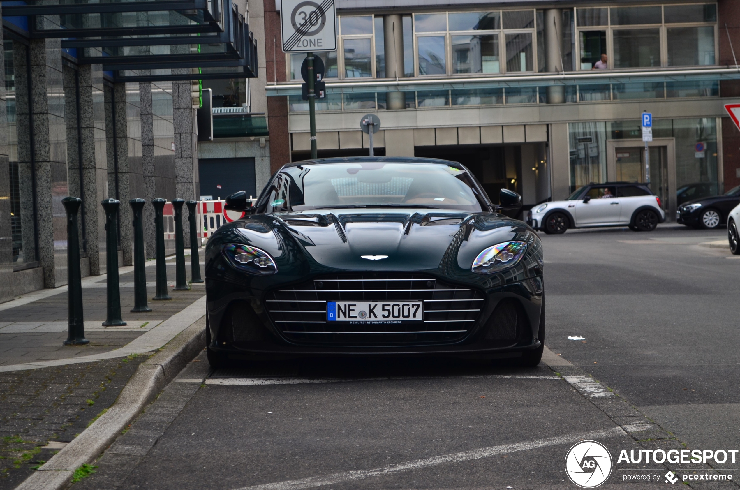 Aston Martin DBS Superleggera