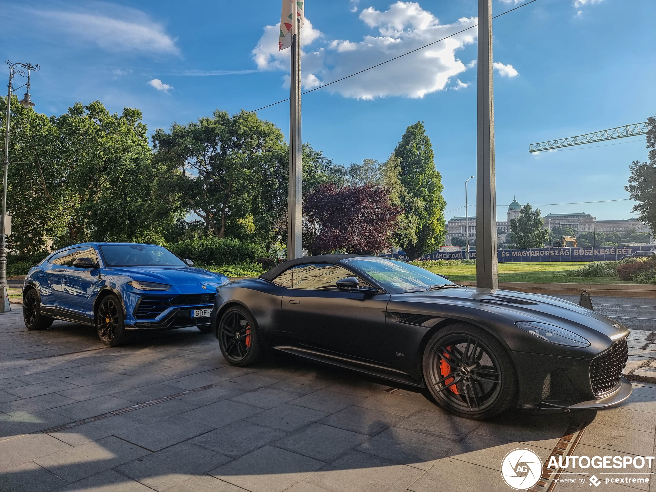 Aston Martin DBS Superleggera Volante