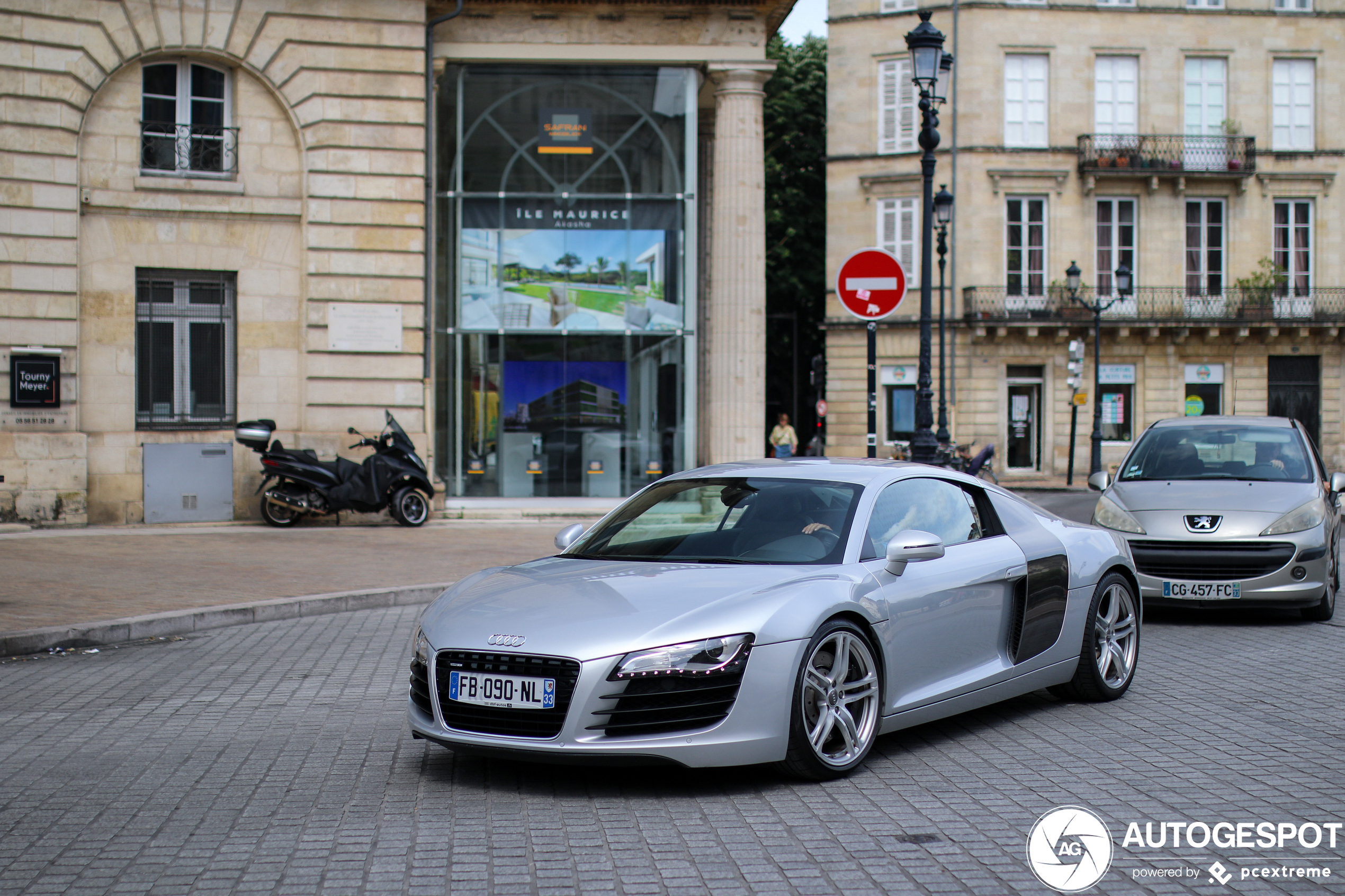 Audi R8