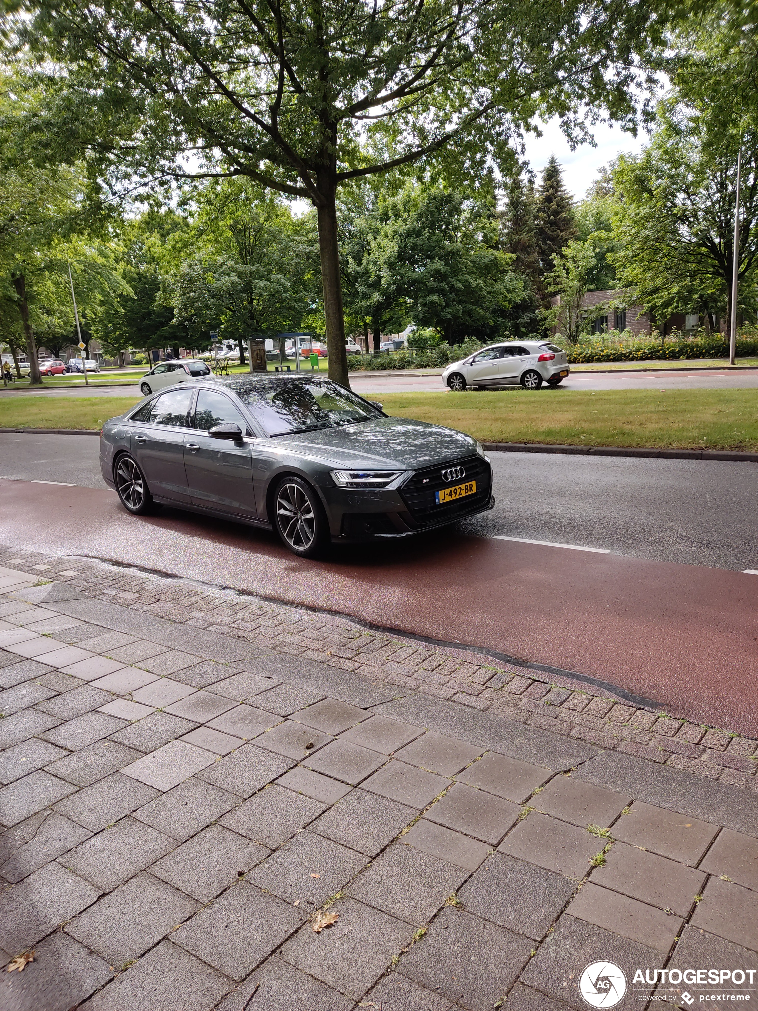 Audi S8 D5