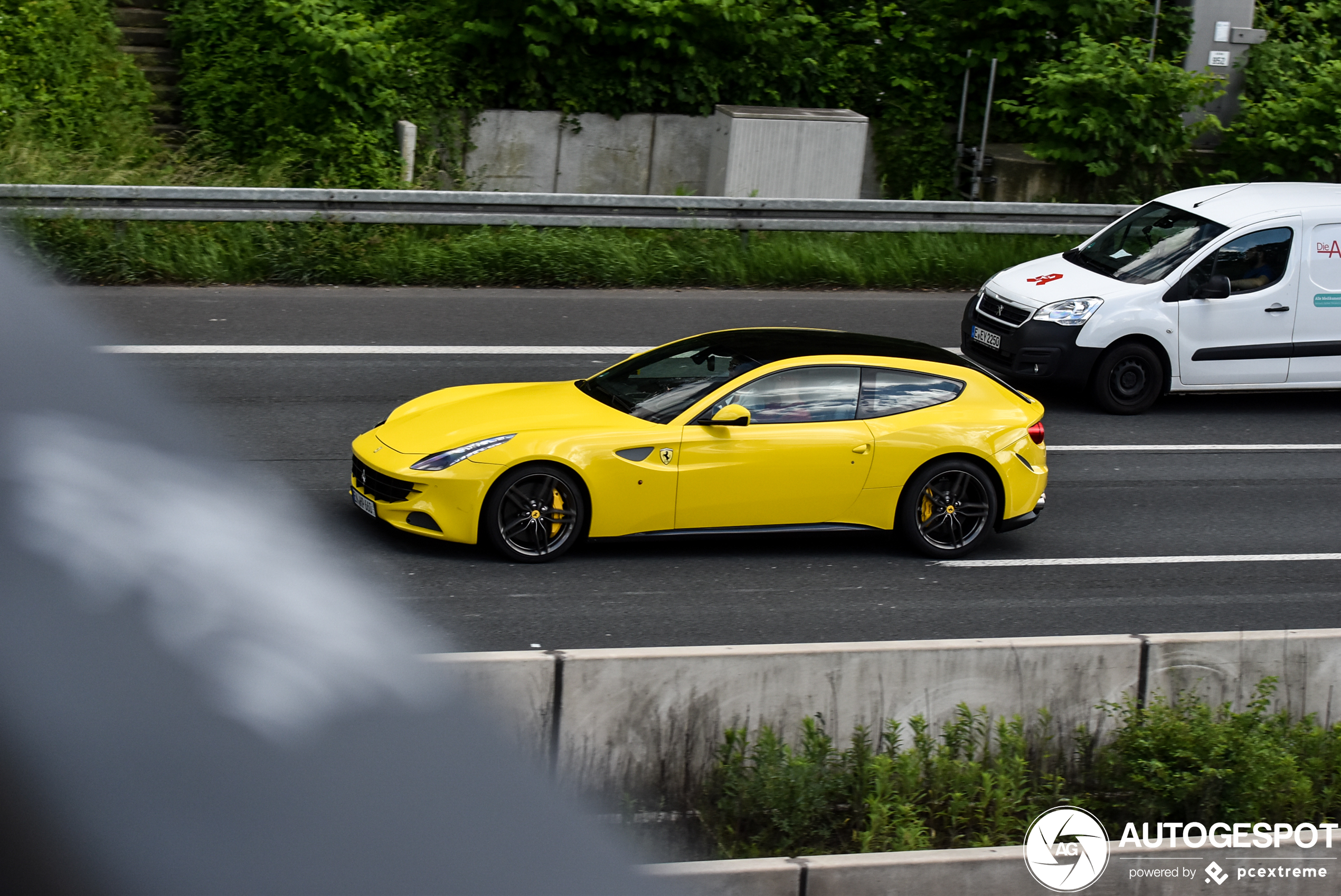 Ferrari FF