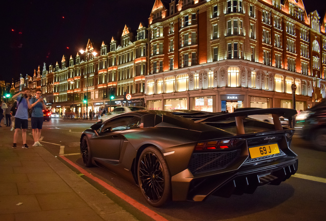 Lamborghini Aventador LP750-4 SuperVeloce