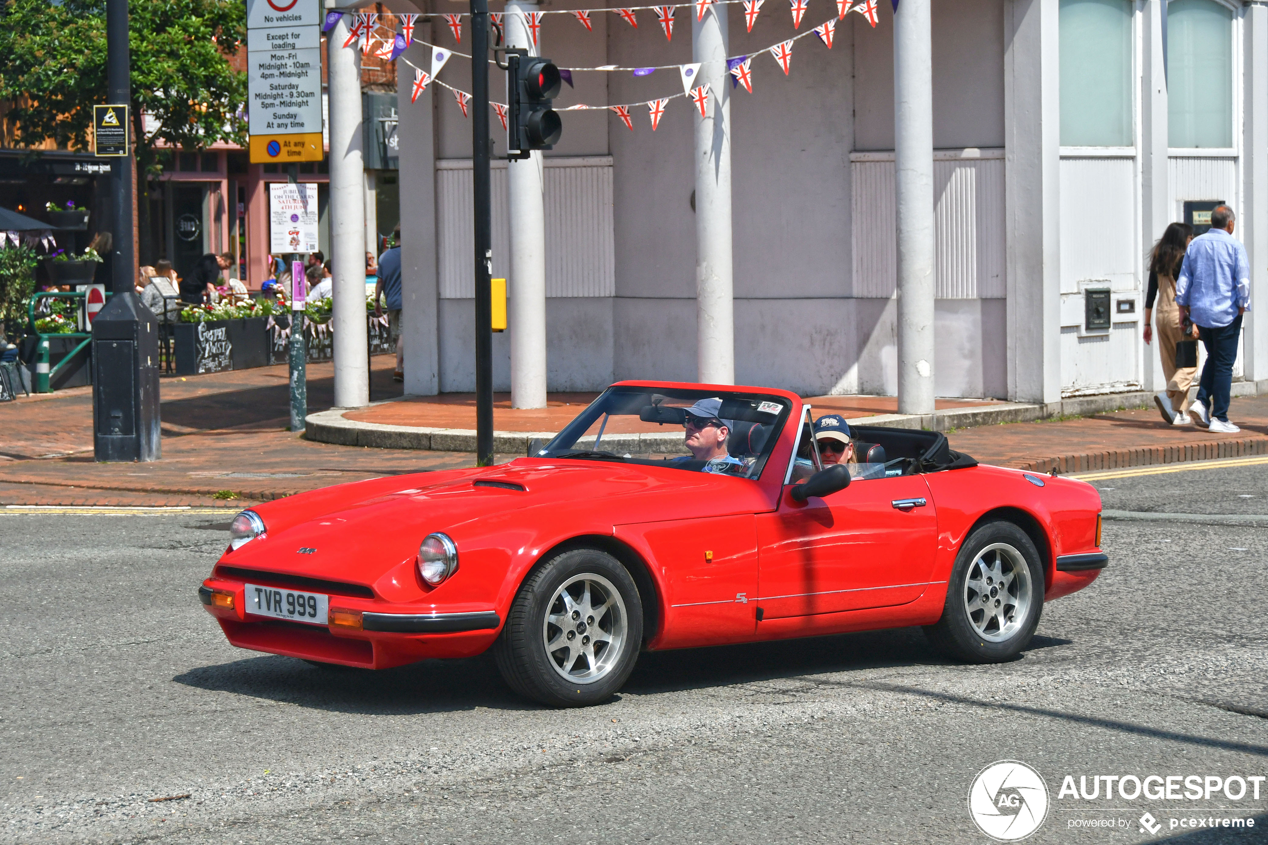 TVR S1