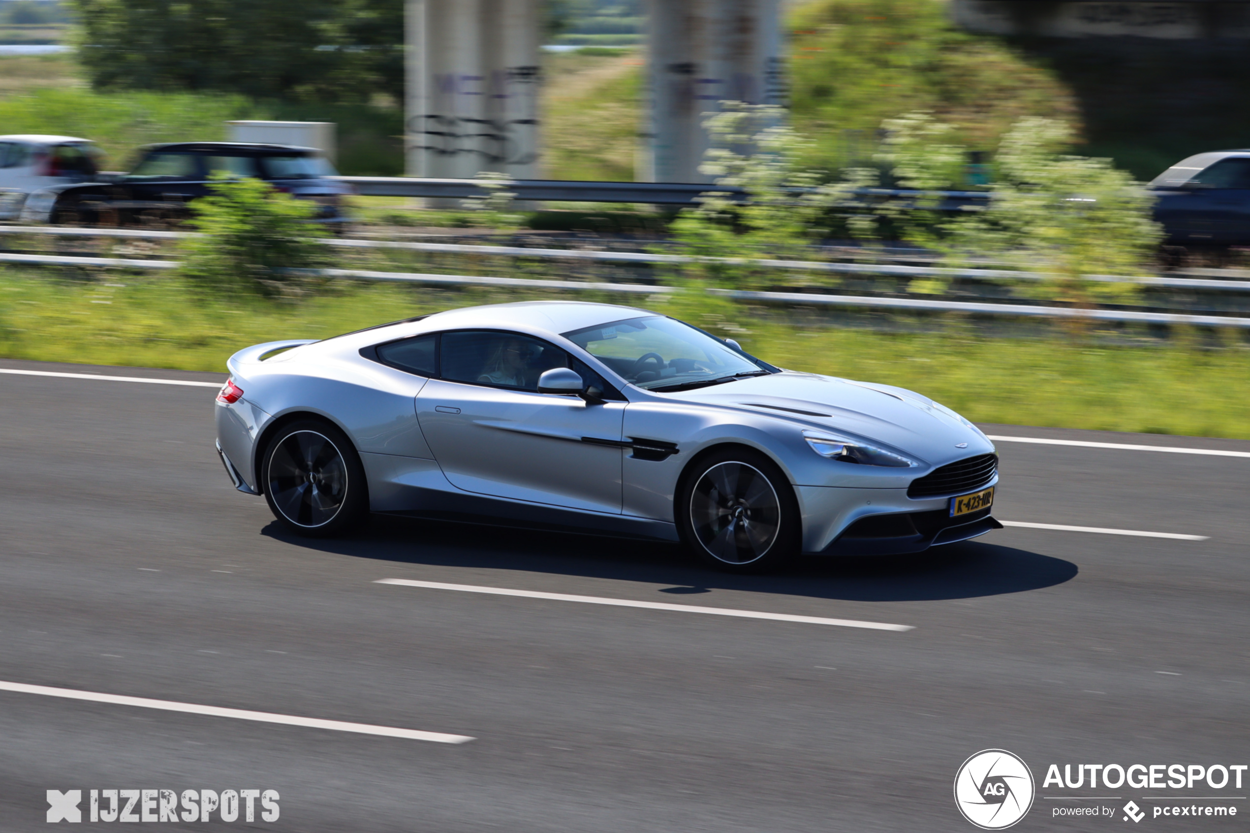 Aston Martin Vanquish 2013