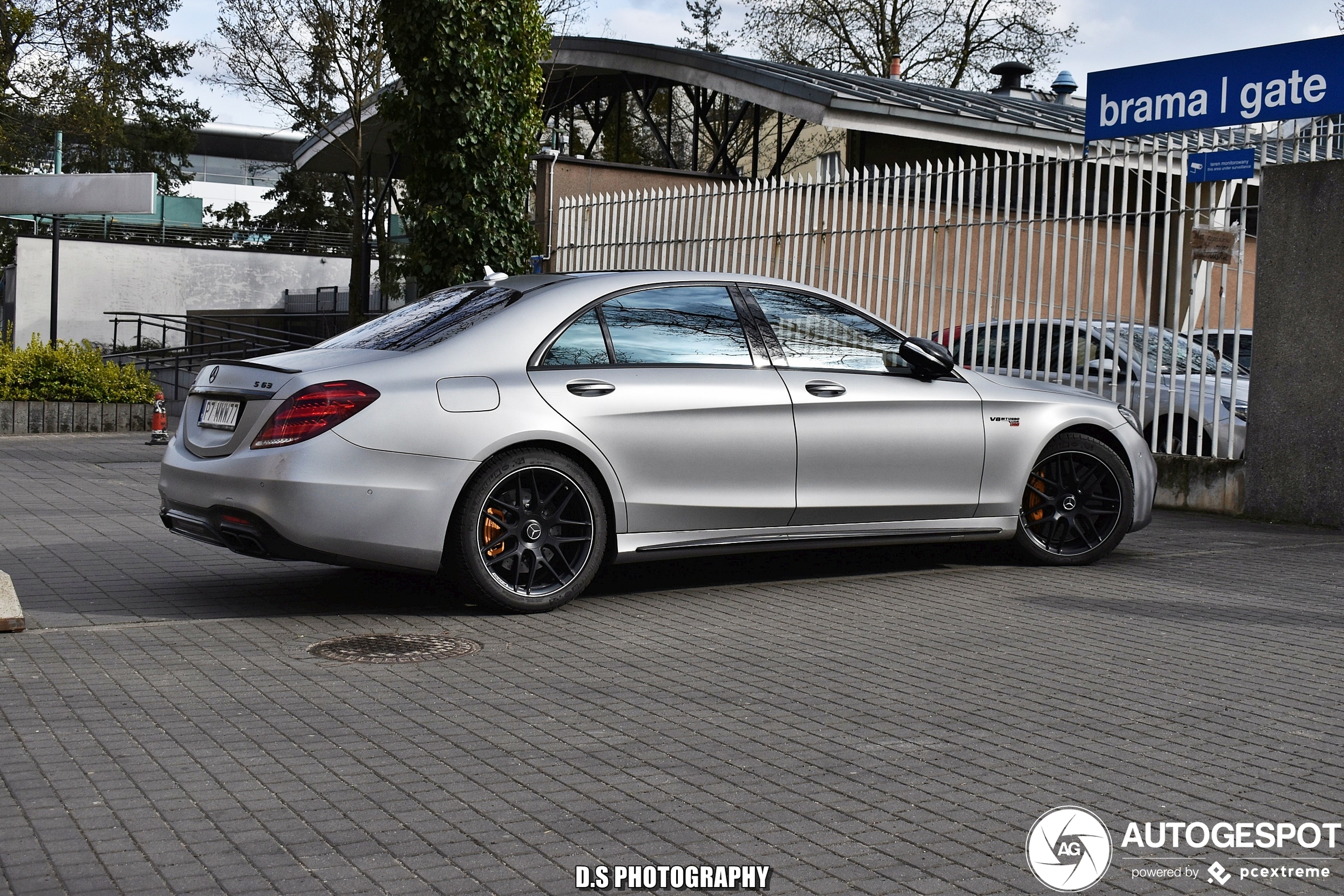 Mercedes-AMG Brabus S B40-700 V222 2017