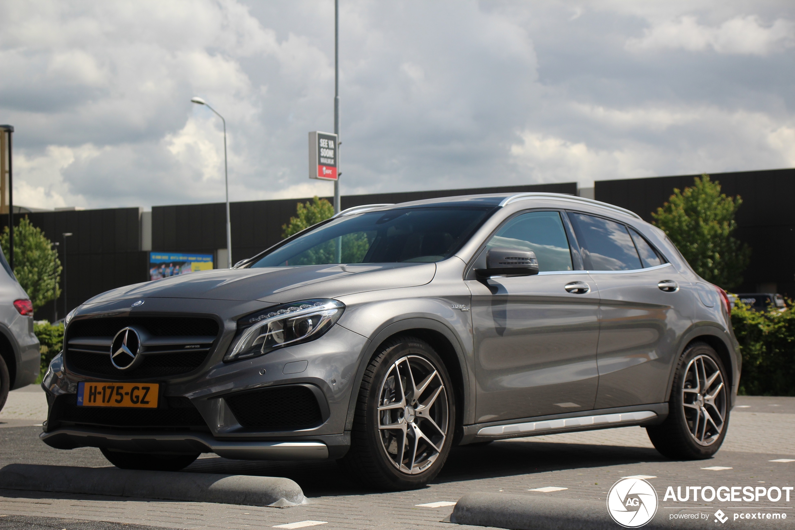 Mercedes-AMG GLA 45 X156