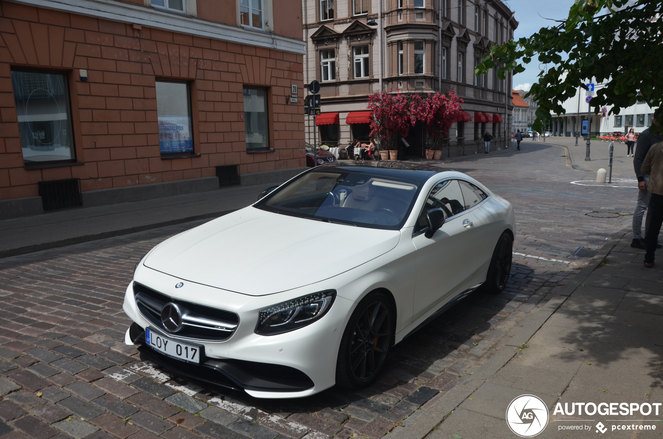 Mercedes-AMG S 63 Coupé C217