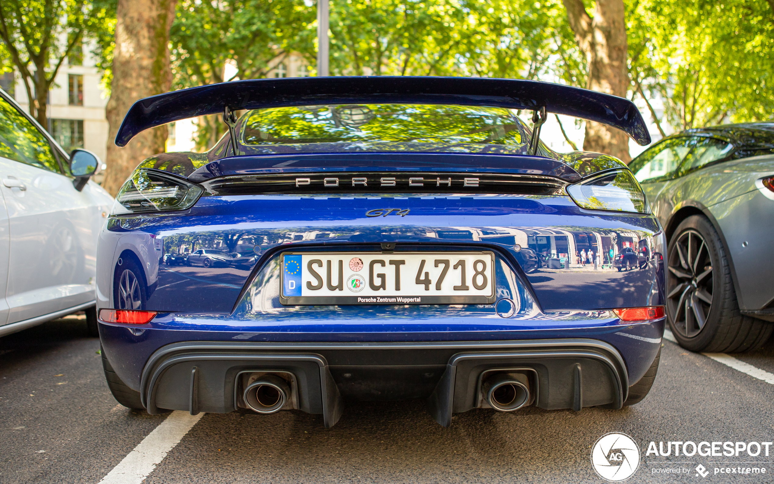 Porsche 718 Cayman GT4