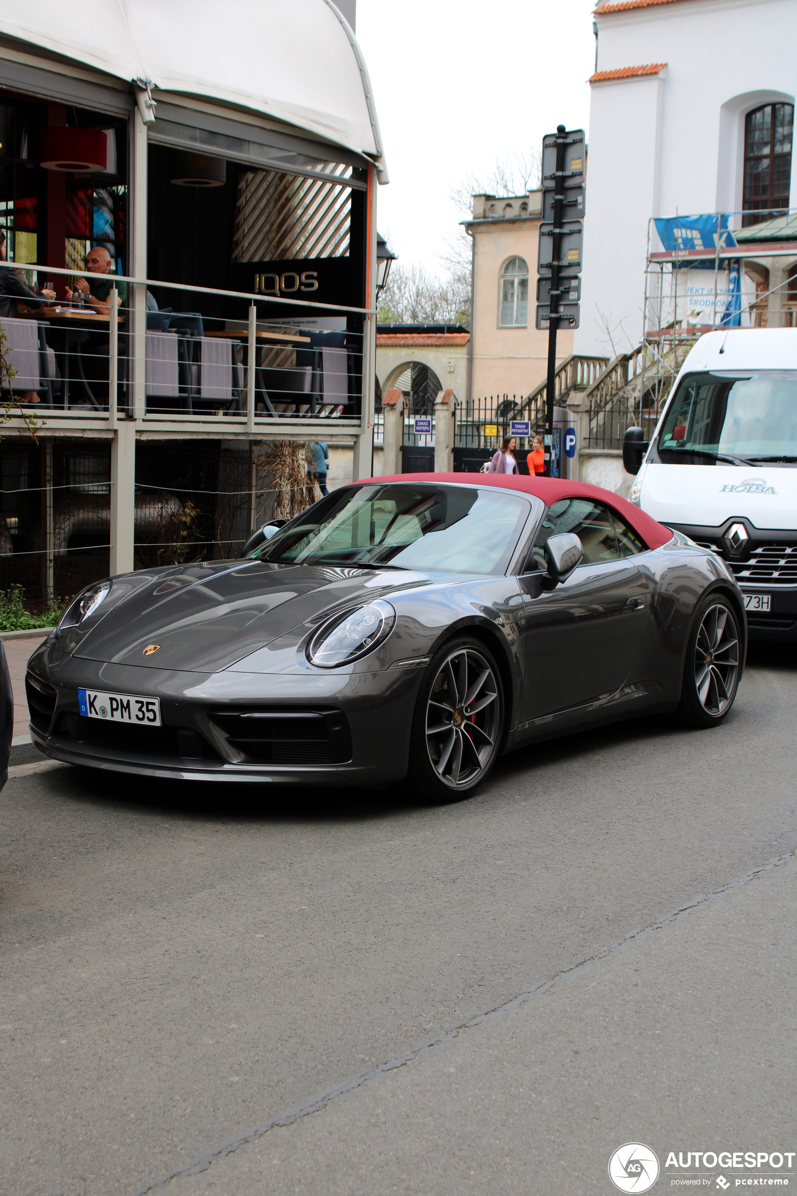 Porsche 992 Carrera 4S Cabriolet