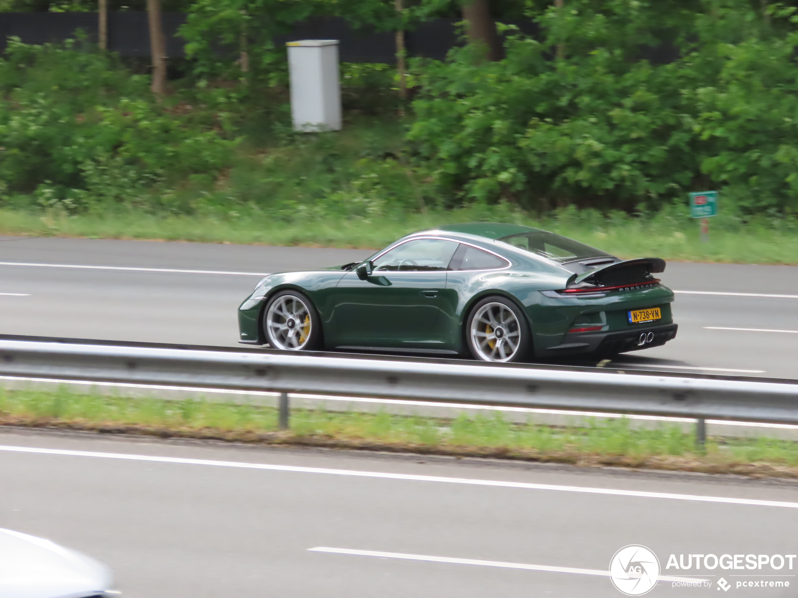 Porsche 992 GT3 Touring