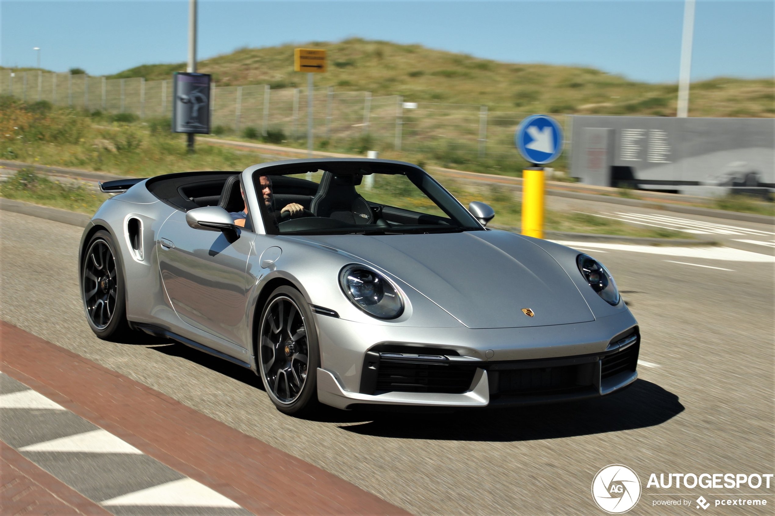 Porsche 992 Turbo S Cabriolet