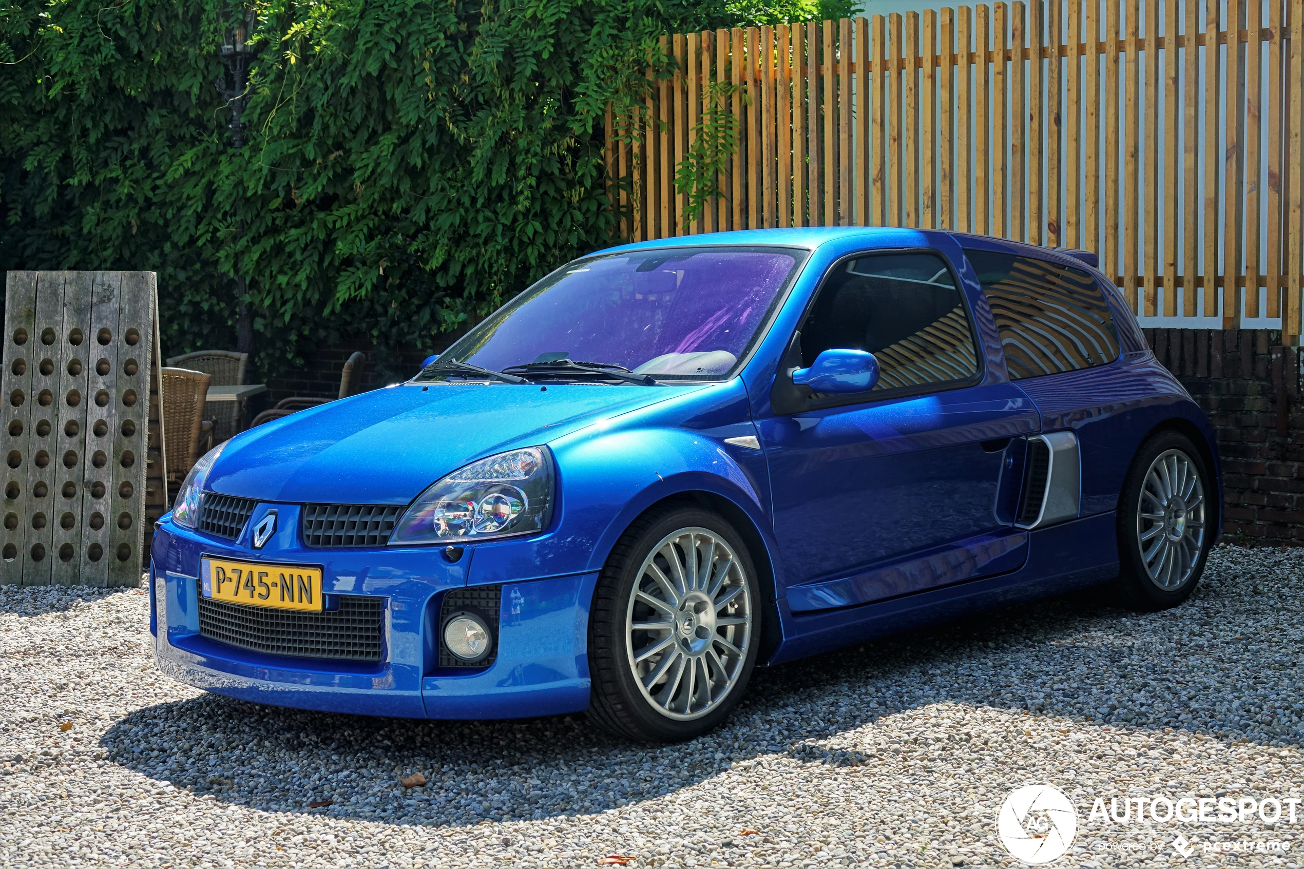 Renault Clio V6 Phase II