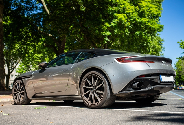 Aston Martin DB11 V8