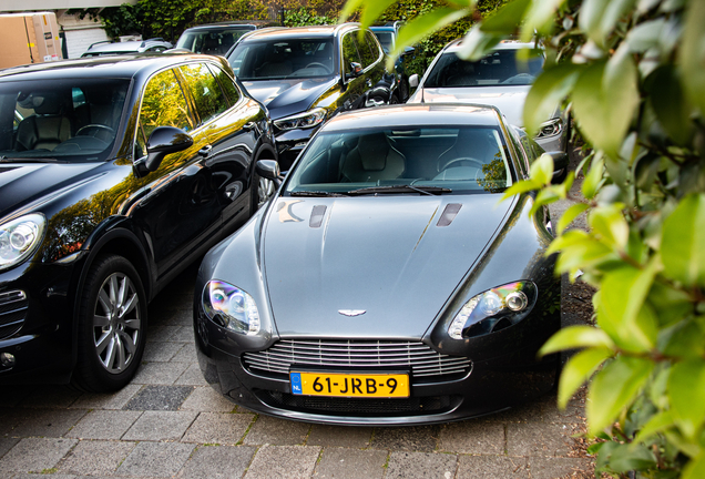 Aston Martin V8 Vantage