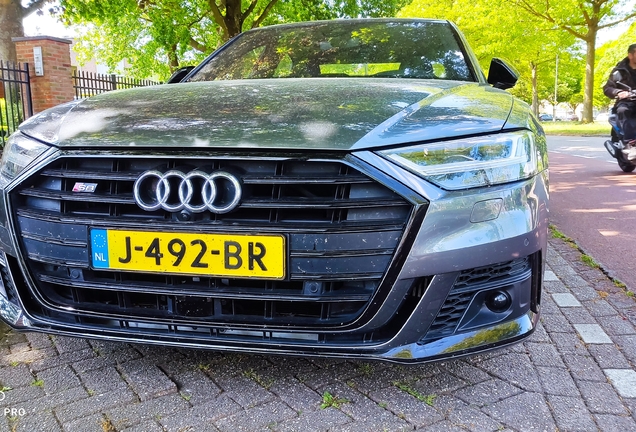 Audi S8 D5