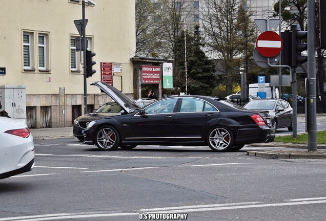 Mercedes-Benz S 63 AMG W221 2011