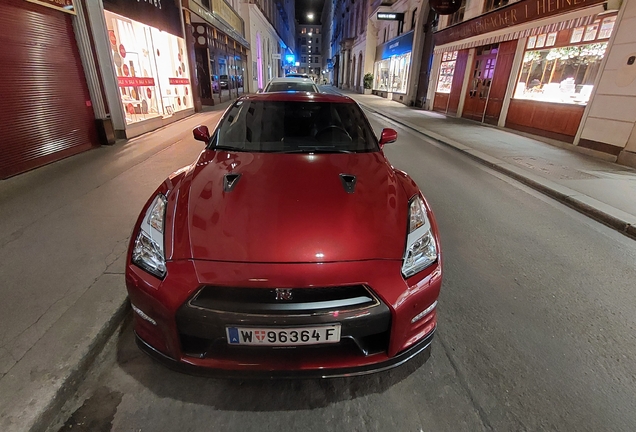 Nissan GT-R 2014