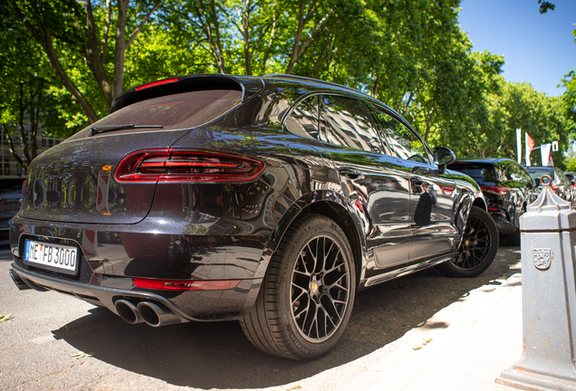 Porsche 95B Macan GTS