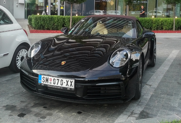 Porsche 992 Carrera 4S Cabriolet