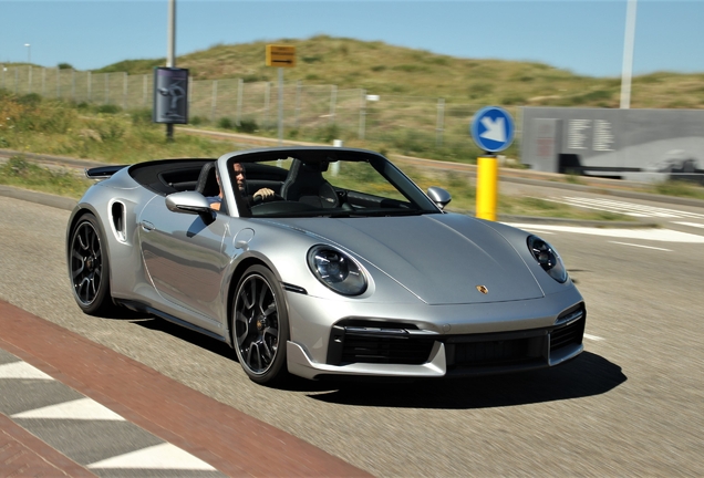 Porsche 992 Turbo S Cabriolet