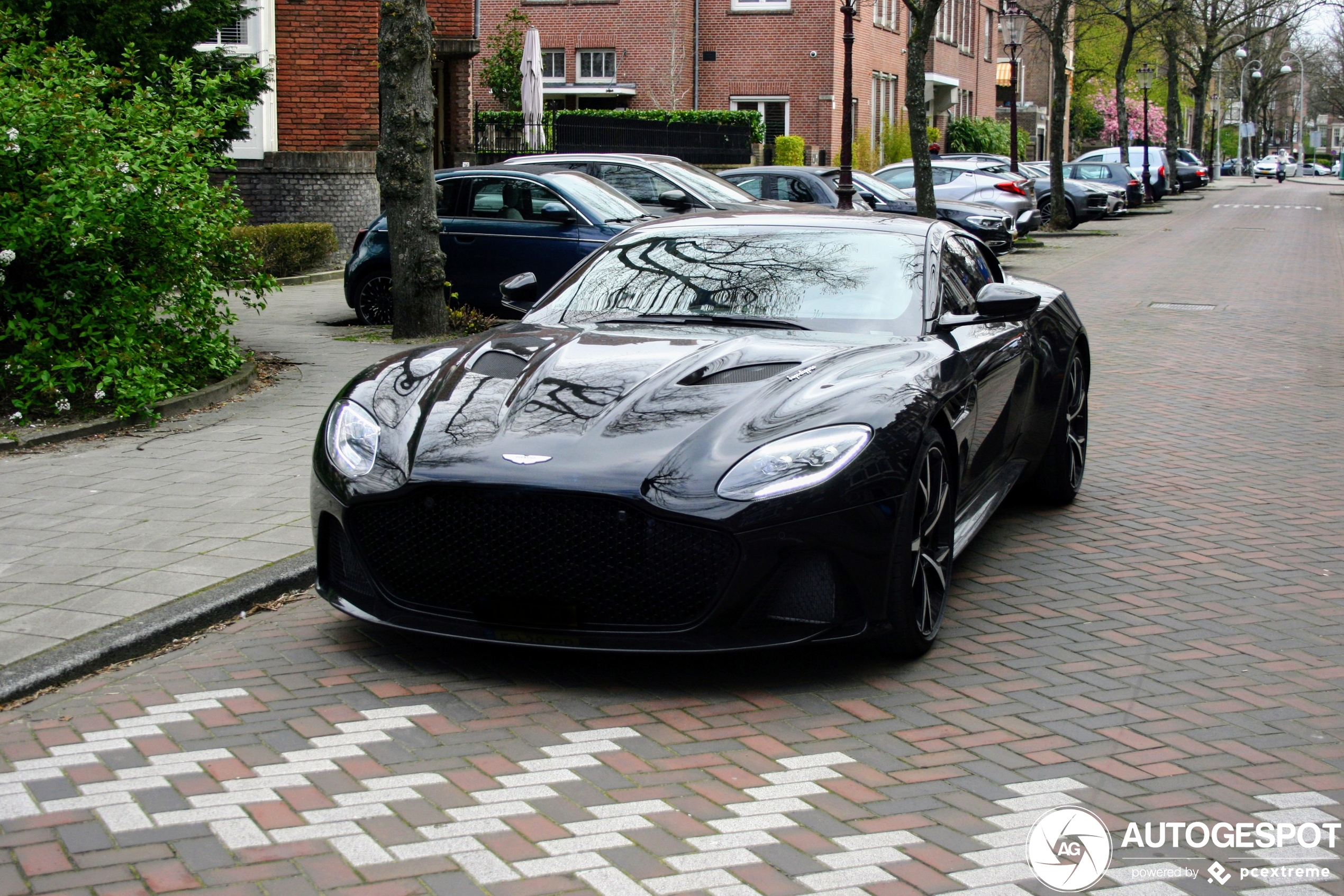 Aston Martin DBS Superleggera