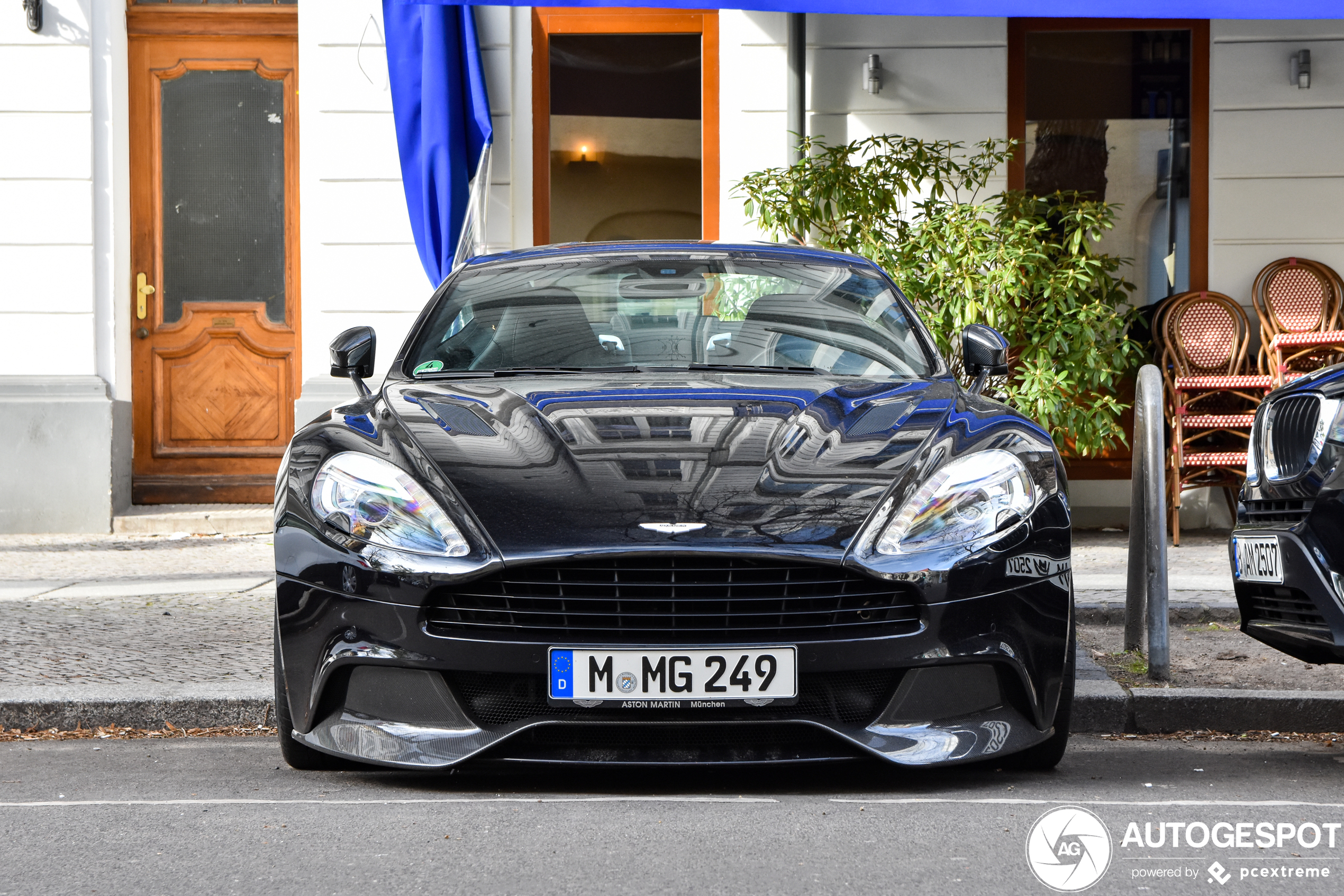 Aston Martin Vanquish 2013