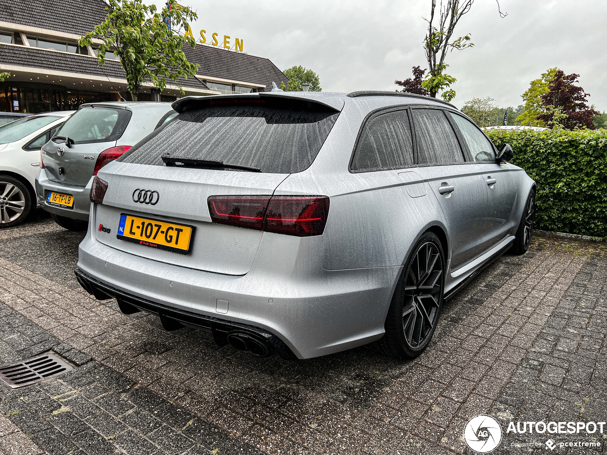 Audi RS6 Avant C7 2015