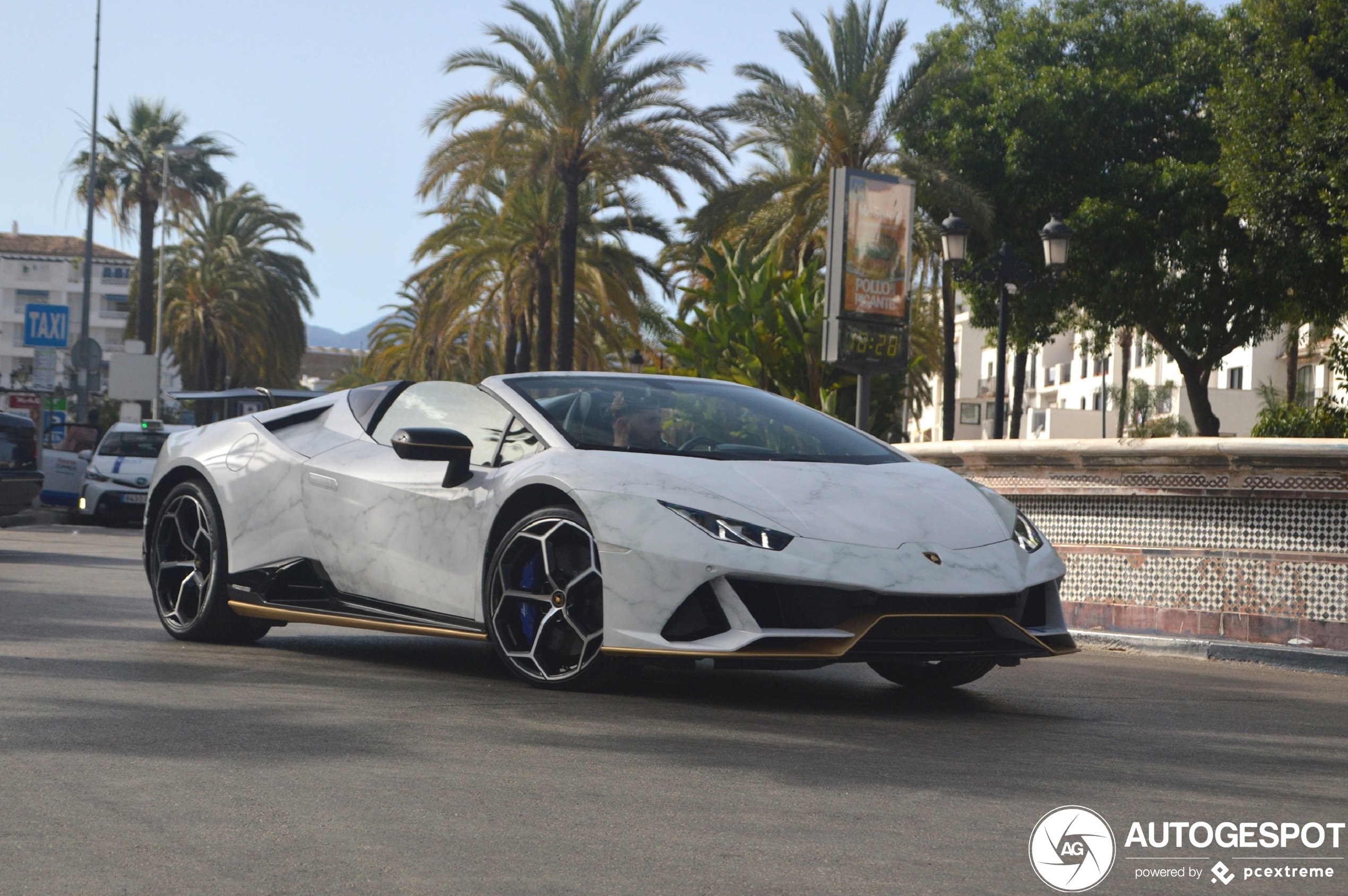 Lamborghini Huracán LP640-4 EVO Spyder