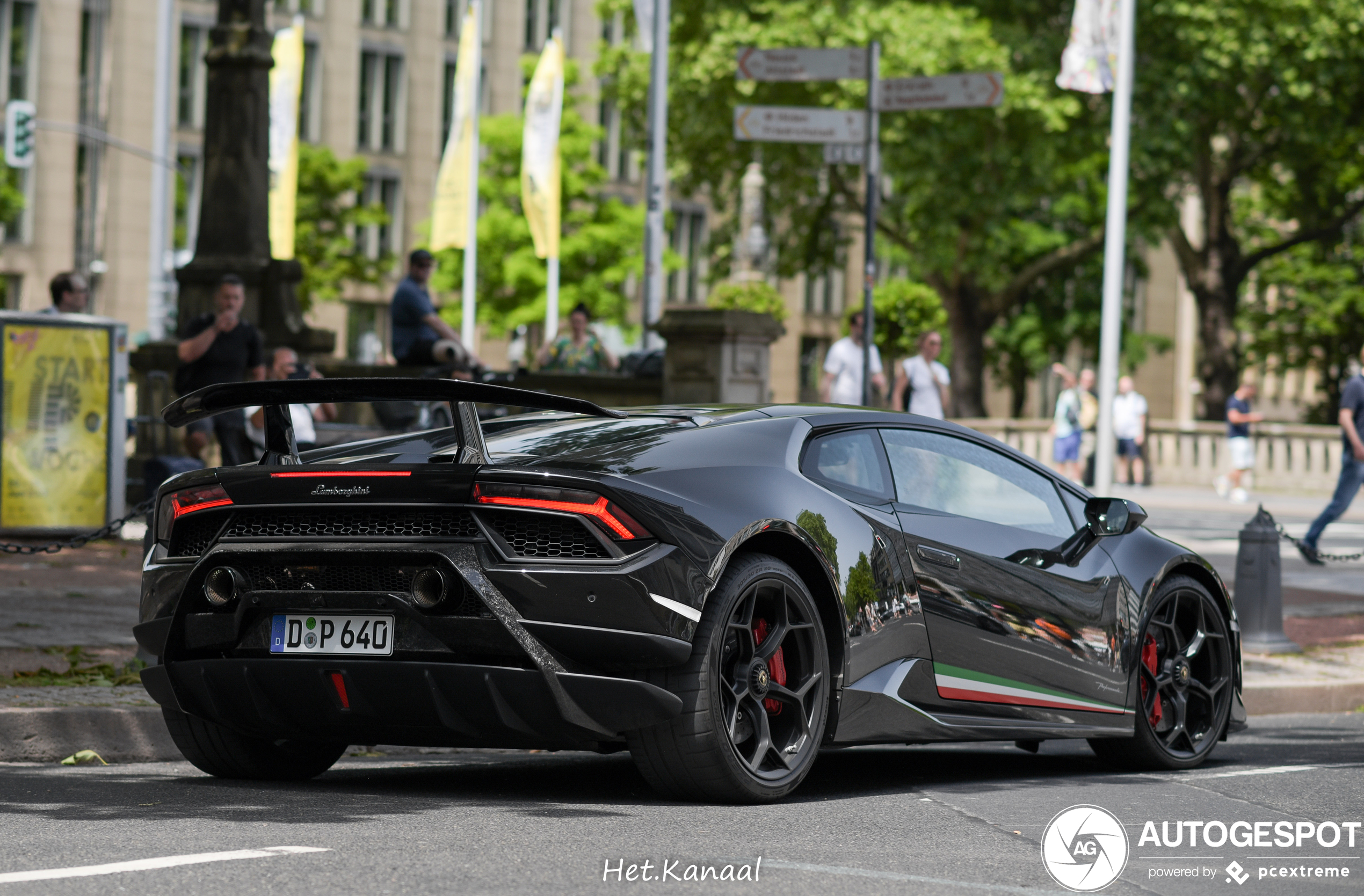 Lamborghini Huracán LP640-4 Performante