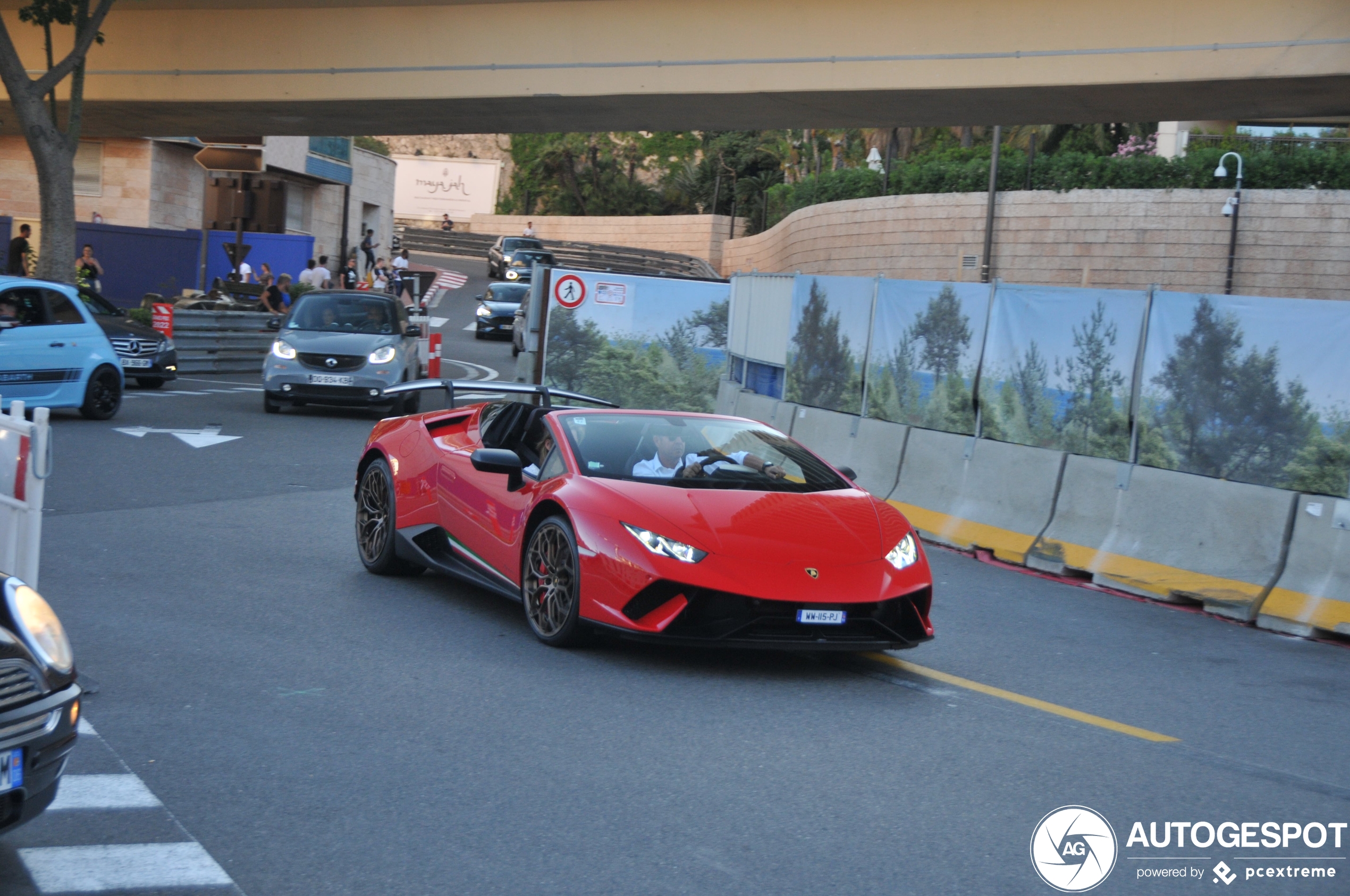 Lamborghini Huracán LP640-4 Performante Spyder