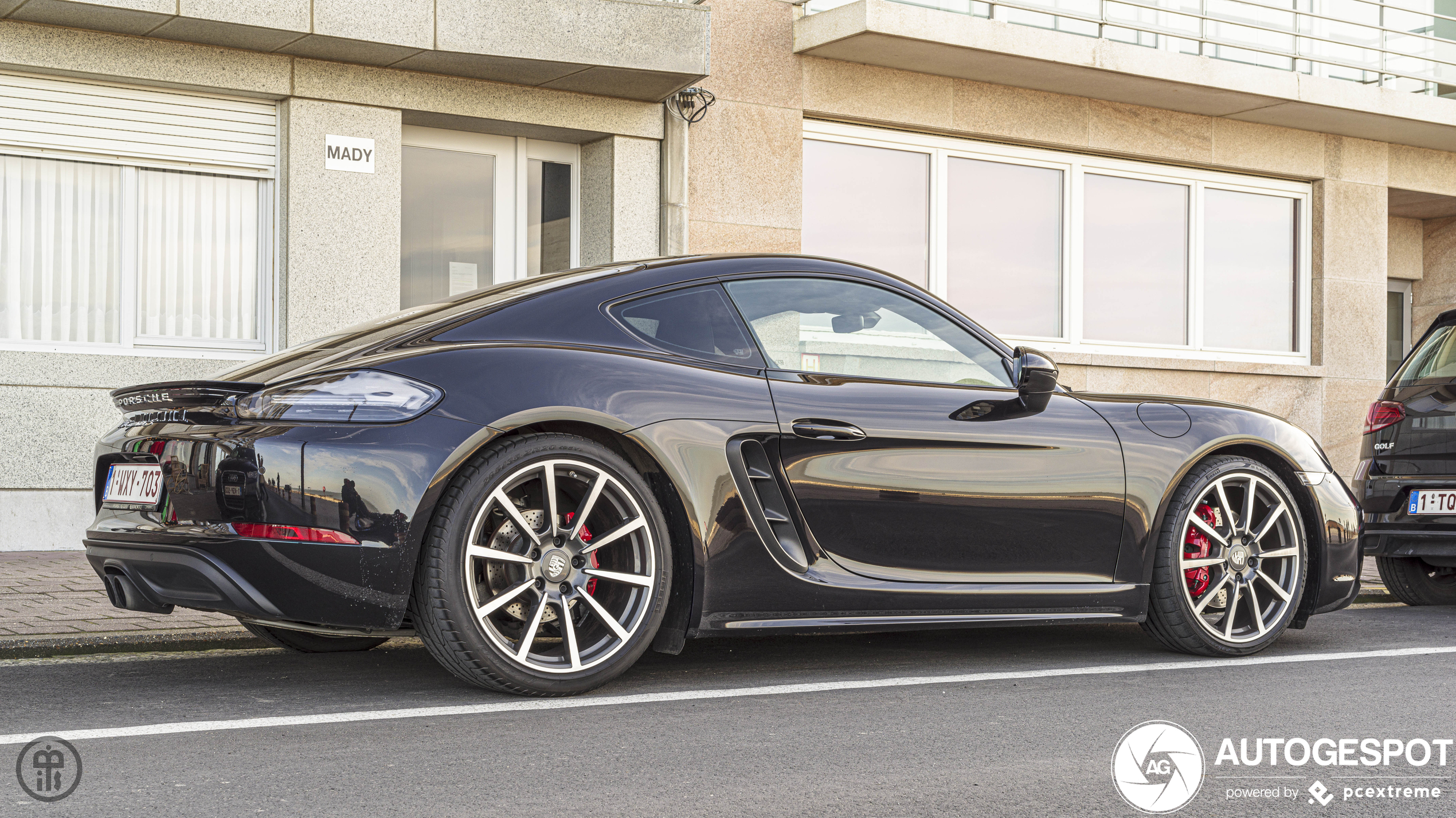 Porsche 718 Cayman S