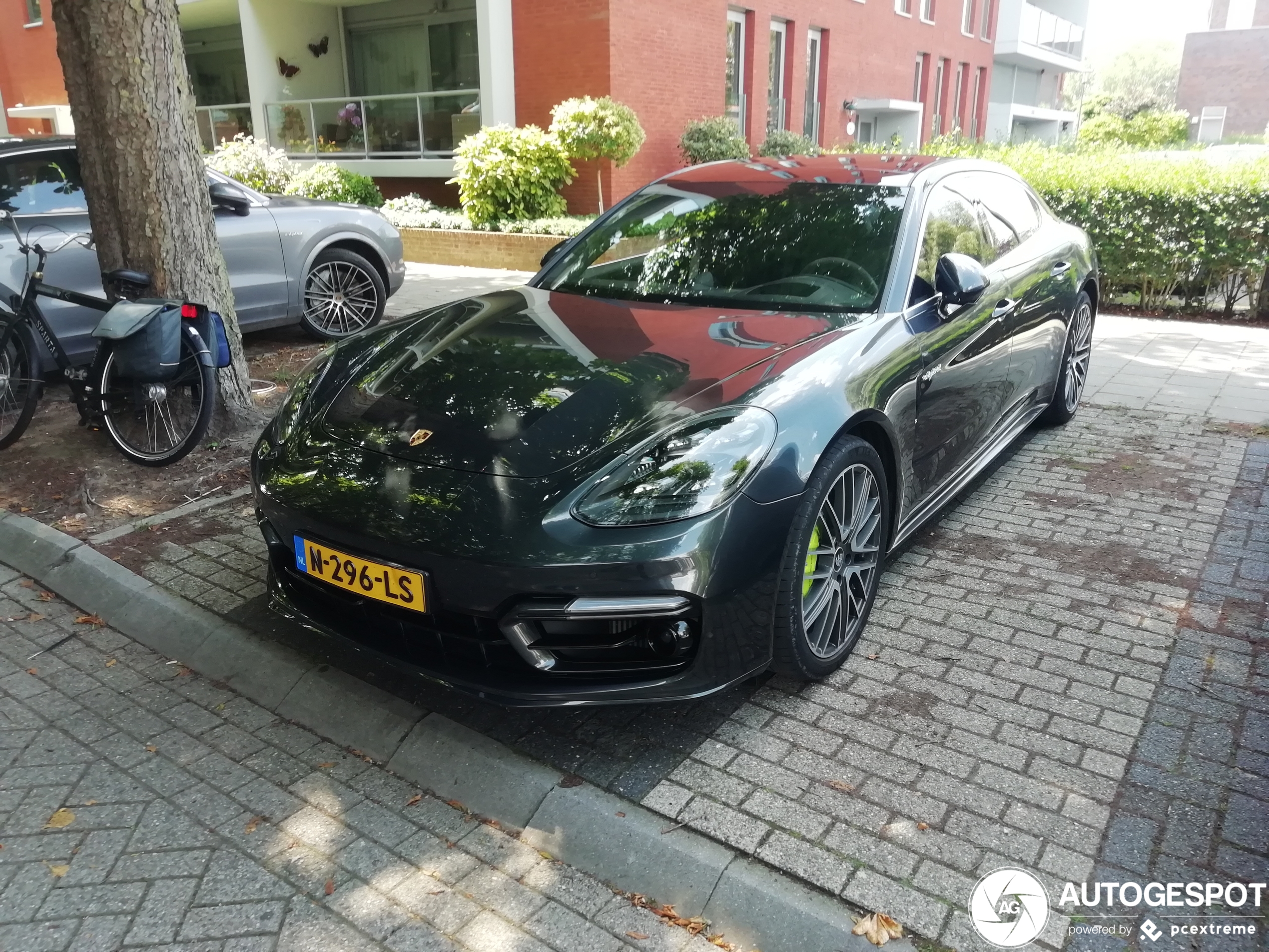 Porsche 971 Panamera Turbo S E-Hybrid MkII