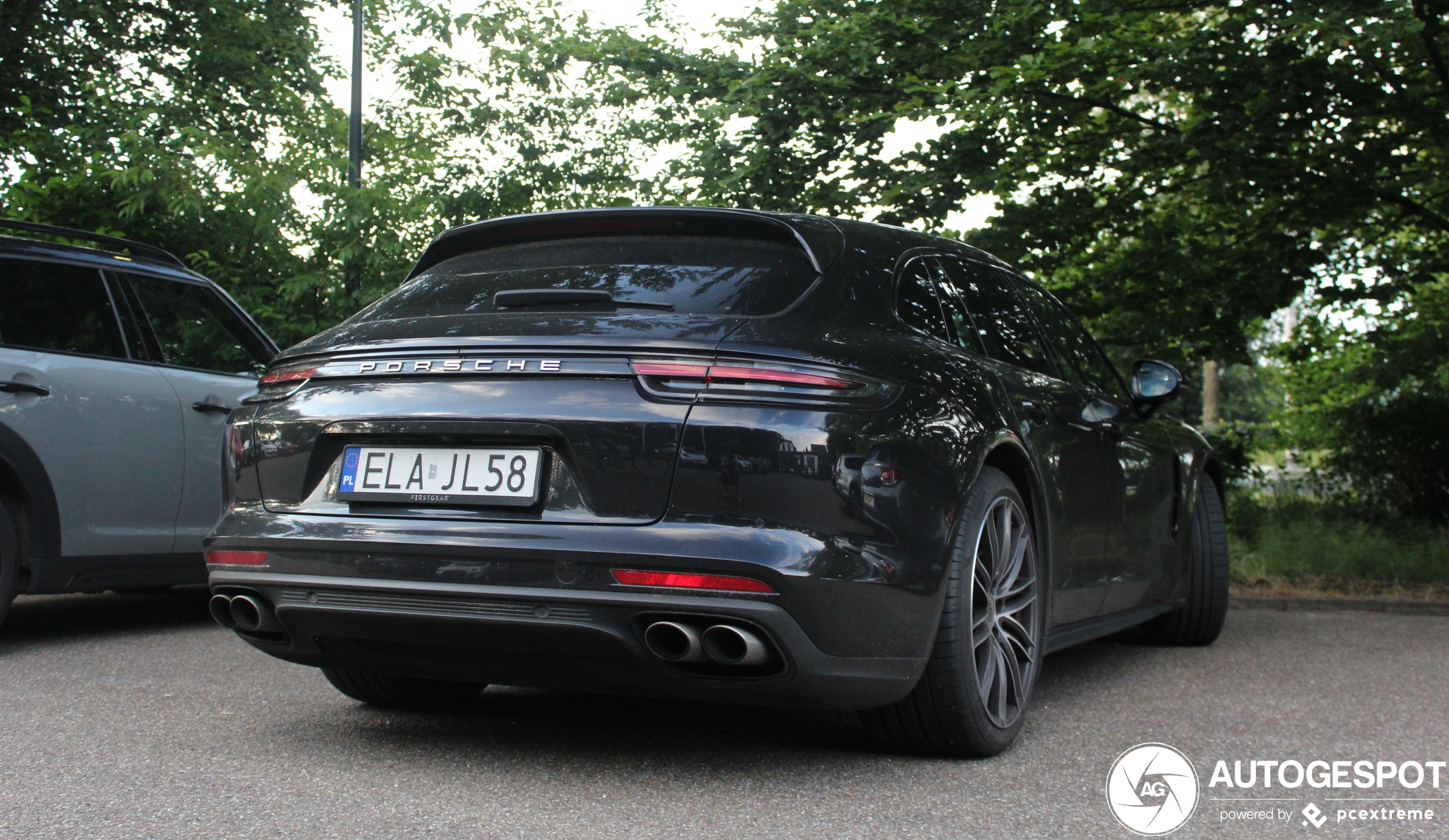 Porsche 971 Panamera Turbo Sport Turismo