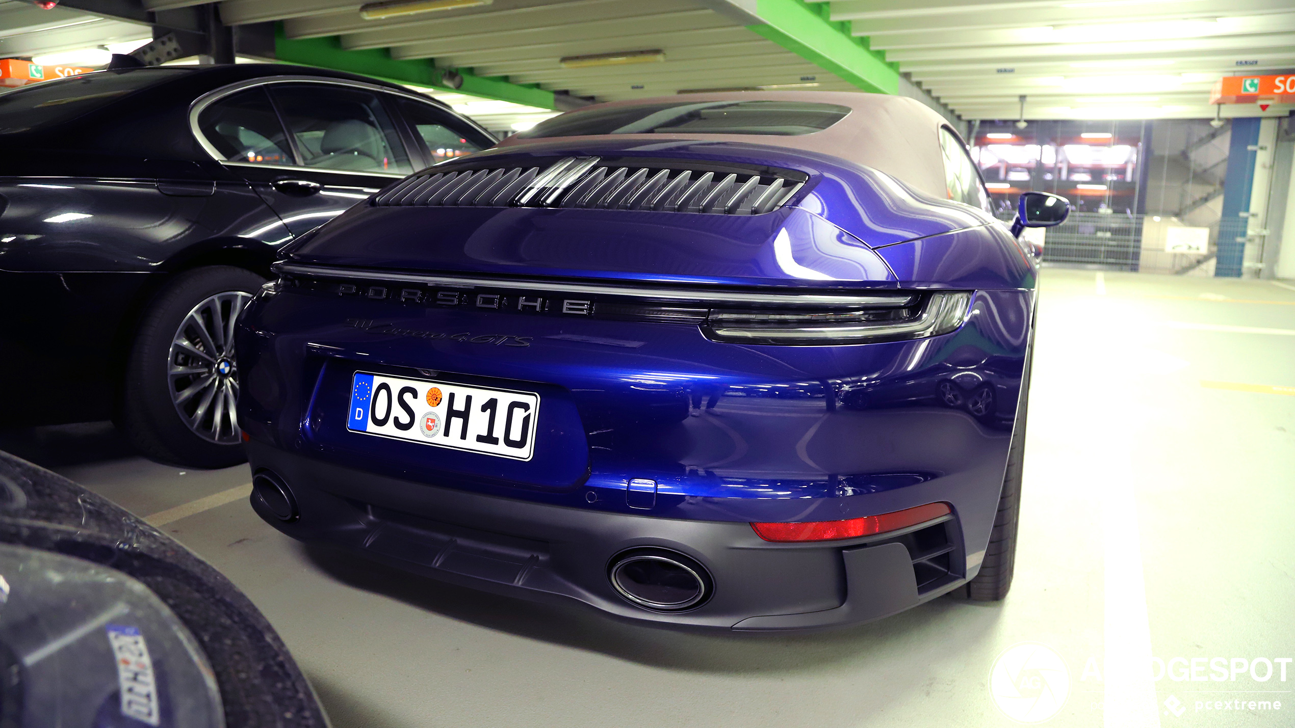 Porsche 992 Carrera 4 GTS Cabriolet