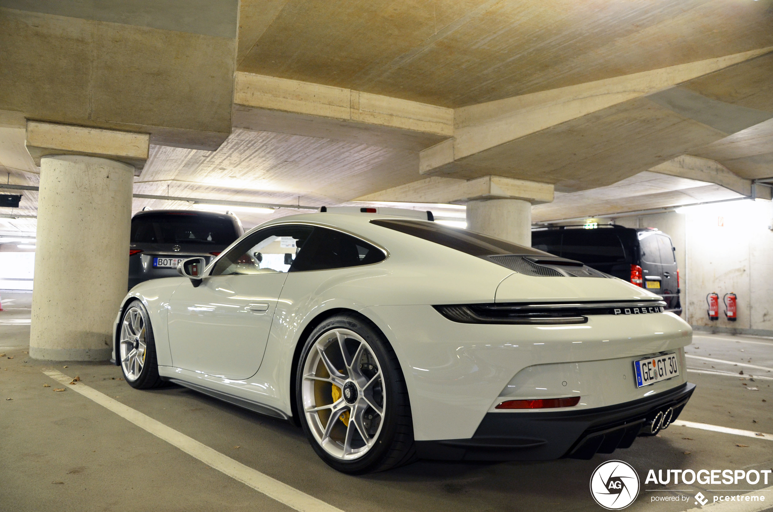 Porsche 992 GT3 Touring