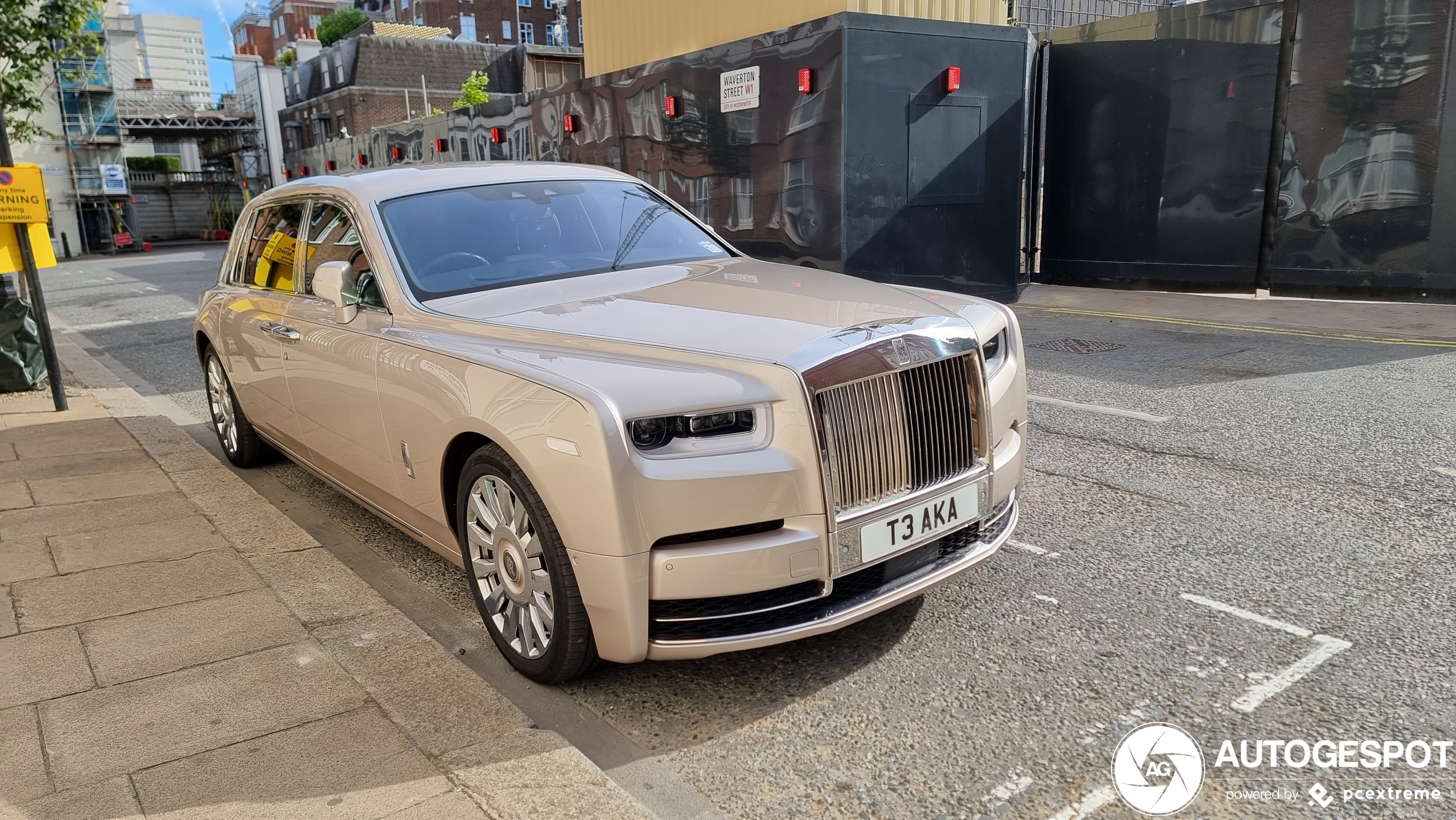 Rolls-Royce Phantom VIII EWB