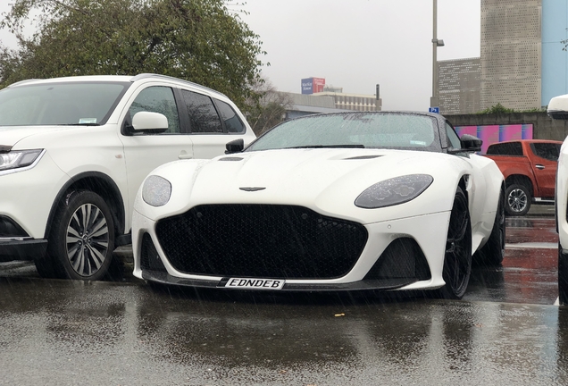 Aston Martin DBS Superleggera Volante