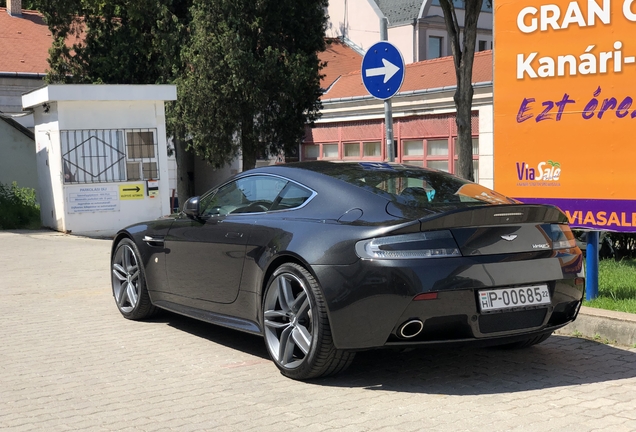 Aston Martin V8 Vantage S