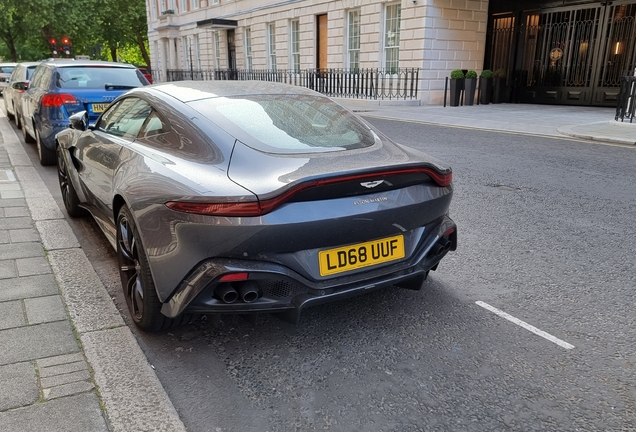 Aston Martin V8 Vantage 2018