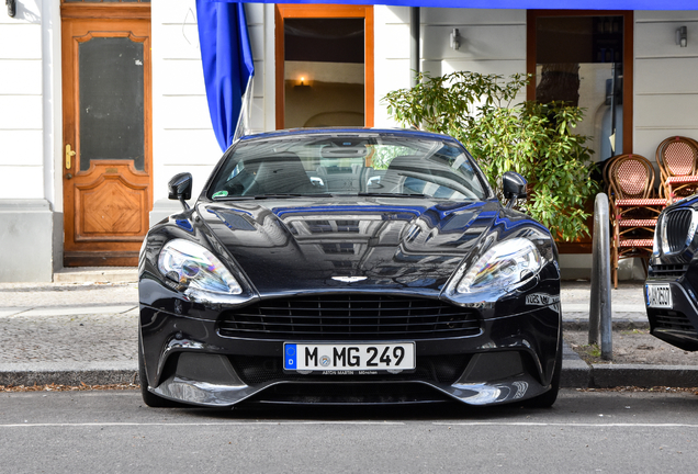 Aston Martin Vanquish 2013