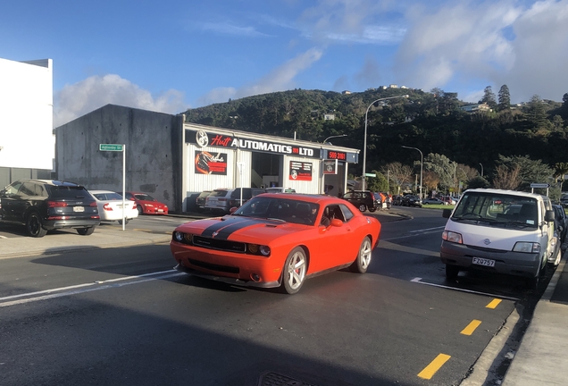 Dodge Challenger SRT-8