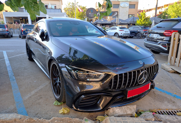 Mercedes-AMG GT 63 X290