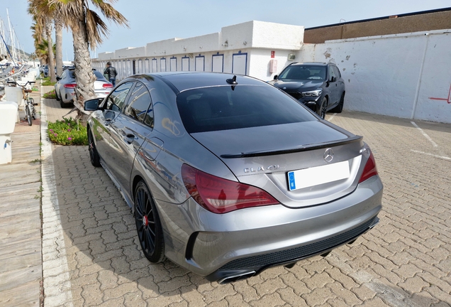 Mercedes-Benz CLA 45 AMG Edition 1 C117