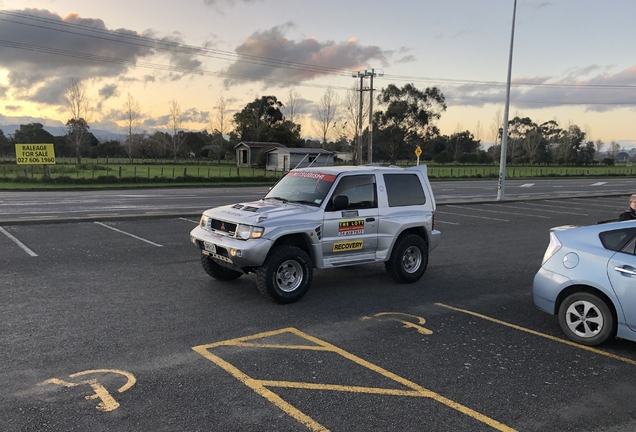 Mitsubishi Pajero Evolution