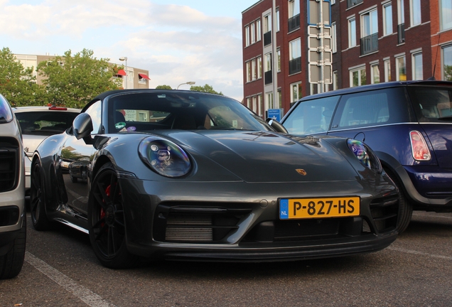 Porsche 992 Carrera 4 GTS Cabriolet